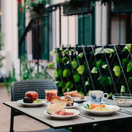 Ξενοδοχείο Eden 3*