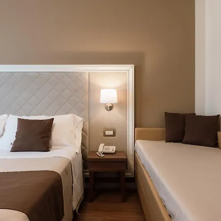فندق Eden 3*